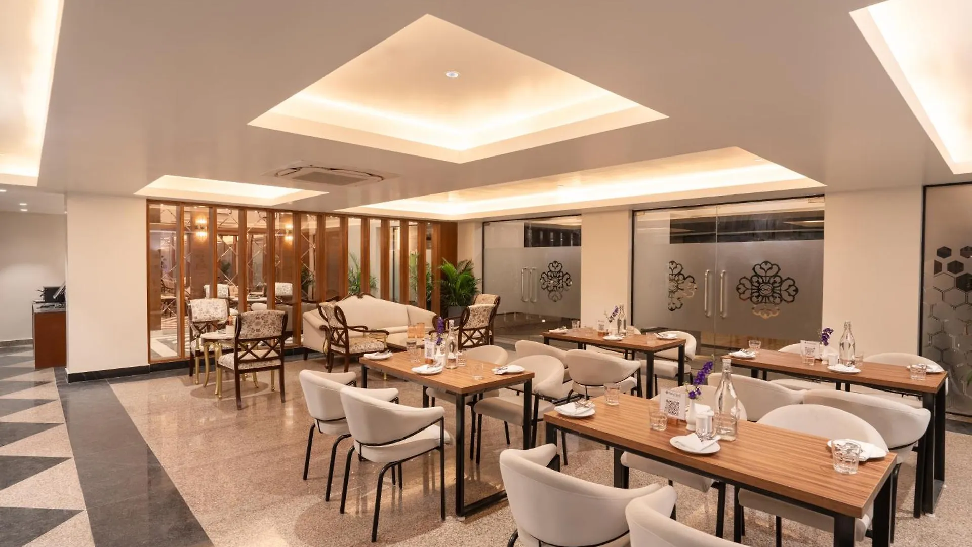 Foxtrail, Sector 42 - Am Hotel Kollection Gurgaon