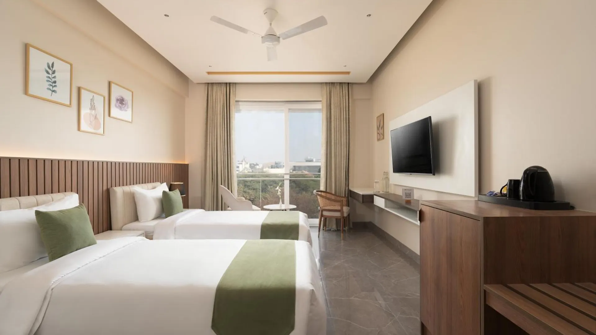 ***  Foxtrail, Sector 42 - Am Hotel Kollection Gurgaon Índia
